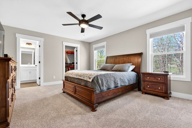 731 Hogan Rd, Clarksville, TN 37043