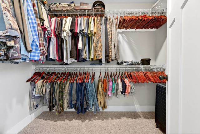 731 Hogan Rd, Clarksville, TN 37043