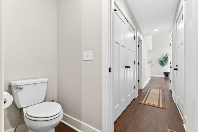 731 Hogan Rd, Clarksville, TN 37043