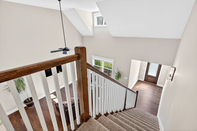 731 Hogan Rd, Clarksville, TN 37043