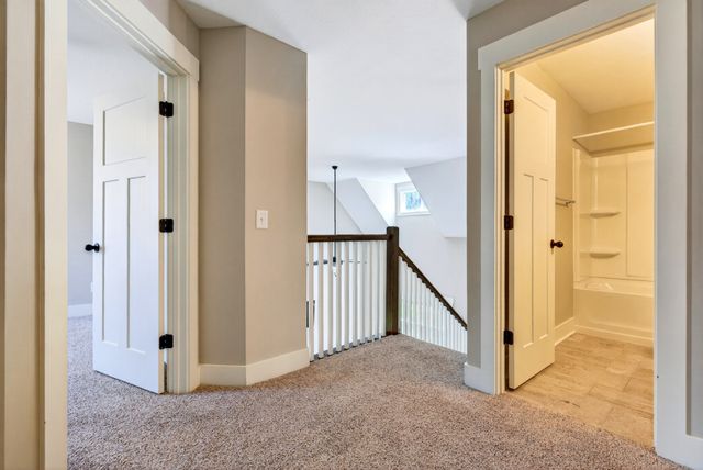 731 Hogan Rd, Clarksville, TN 37043