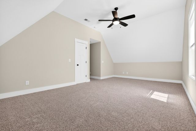 731 Hogan Rd, Clarksville, TN 37043