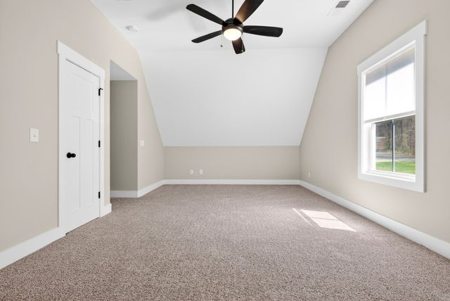 731 Hogan Rd, Clarksville, TN 37043