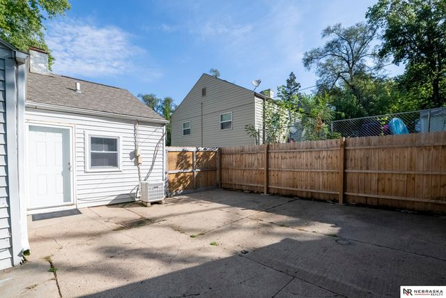 6615 Seward Street, Omaha, NE 68104
