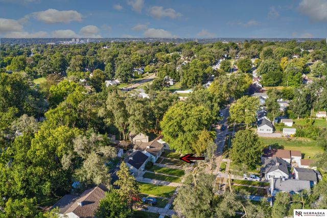 6615 Seward Street, Omaha, NE 68104