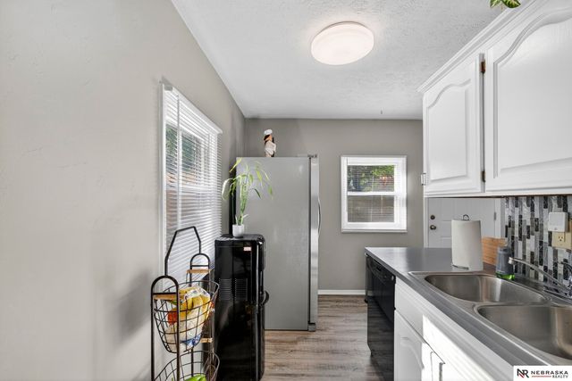 6615 Seward Street, Omaha, NE 68104