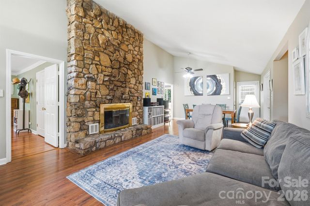 2078 Rock Springs Circle, Denver, NC 28037