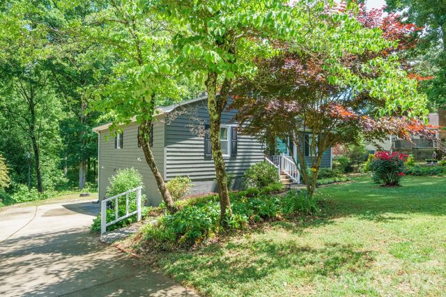 2078 Rock Springs Circle, Denver, NC 28037