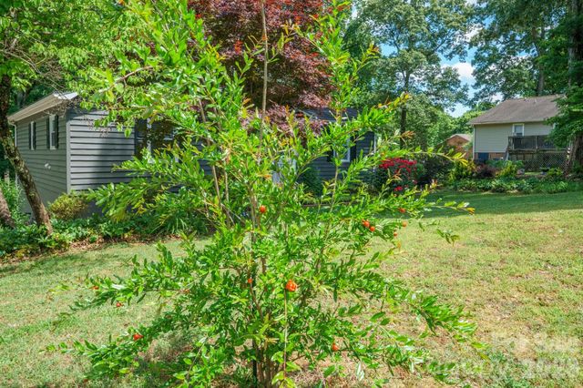 2078 Rock Springs Circle, Denver, NC 28037