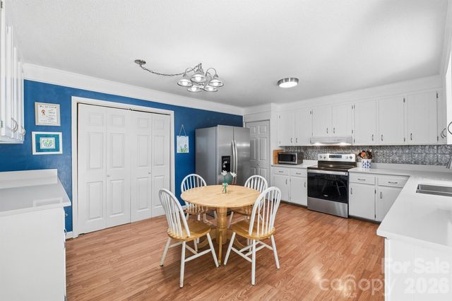 2078 Rock Springs Circle, Denver, NC 28037