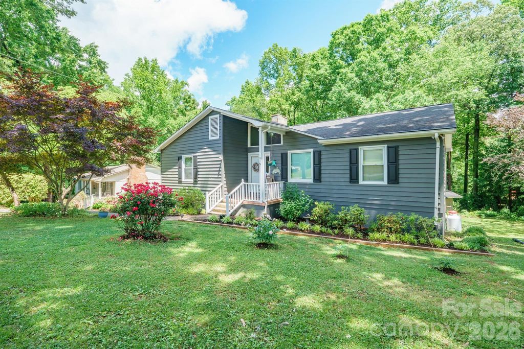 2078 Rock Springs Circle, Denver, NC 28037