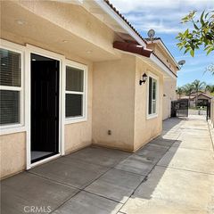 2199 Whitman Way 2, Corona, CA 92878