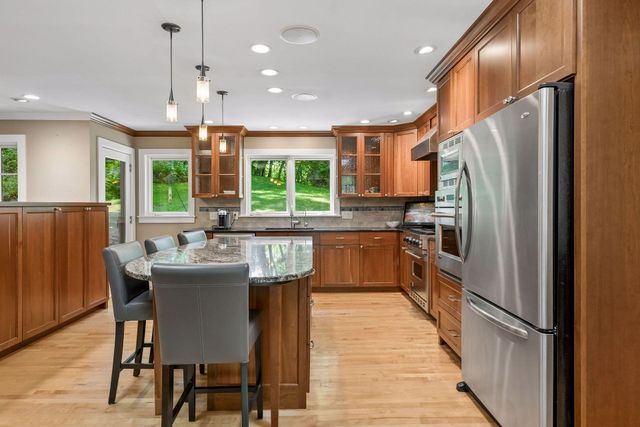 6201 Scotia Drive, Edina, MN 55439