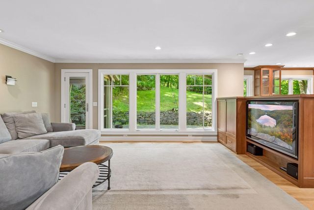 6201 Scotia Drive, Edina, MN 55439