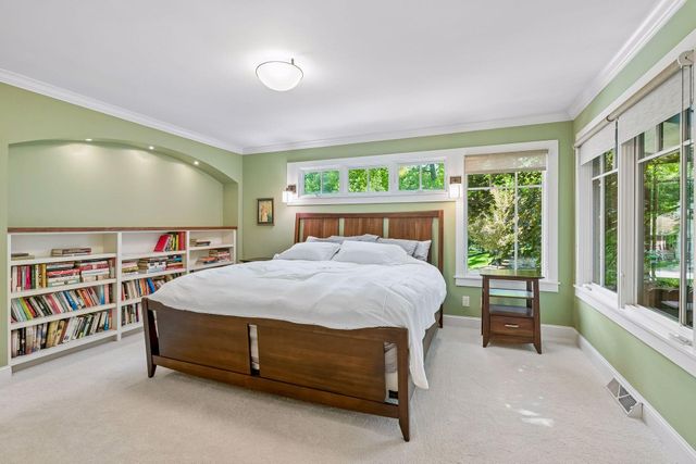 6201 Scotia Drive, Edina, MN 55439