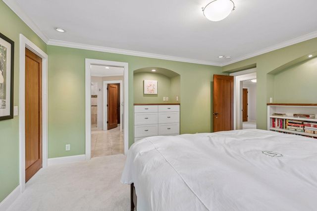6201 Scotia Drive, Edina, MN 55439