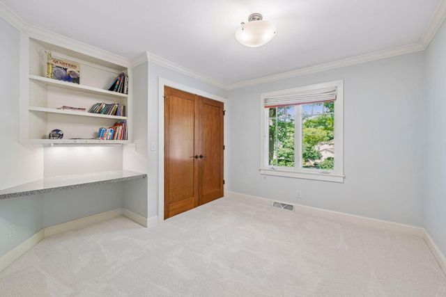 6201 Scotia Drive, Edina, MN 55439