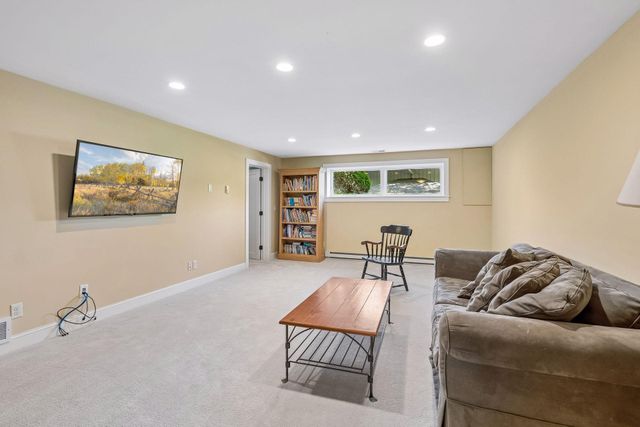 6201 Scotia Drive, Edina, MN 55439