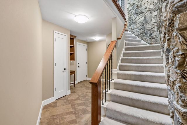 6201 Scotia Drive, Edina, MN 55439