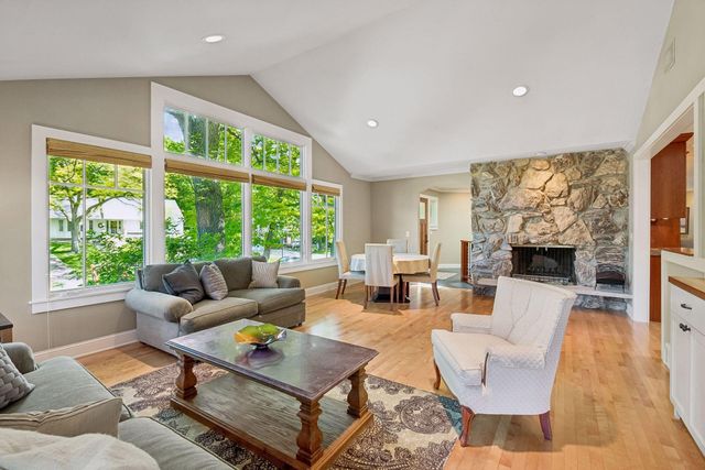6201 Scotia Drive, Edina, MN 55439