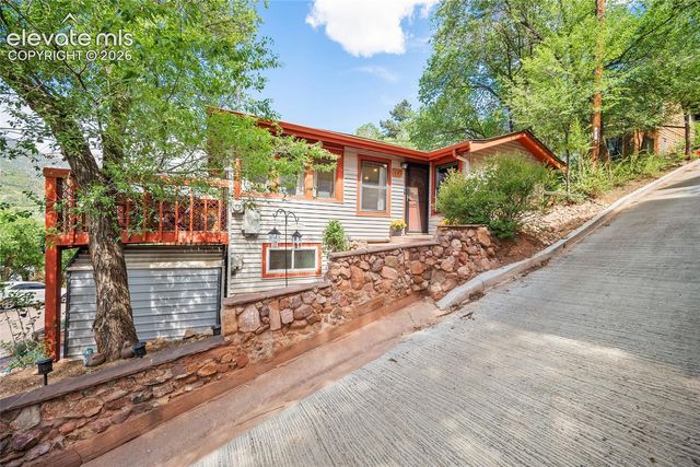 117 Pinon Lane, Manitou Springs, CO 80829