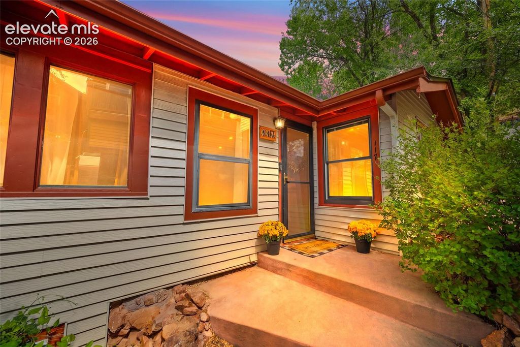 117 Pinon Lane, Manitou Springs, CO 80829