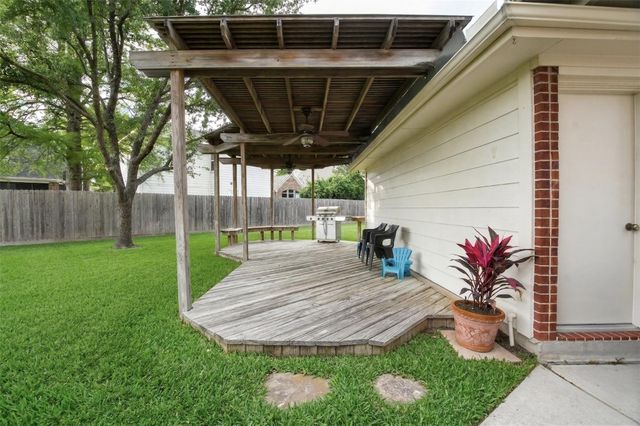 20423 Forest Drive, Spring, TX 77388