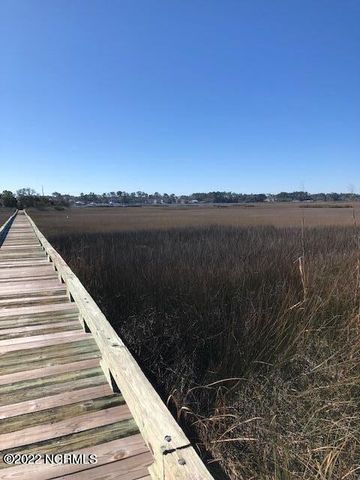 3979 Southpointe Drive SE, Southport, NC 28461