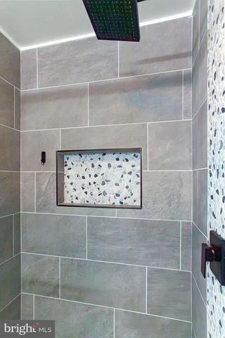 9721 HICKORYHURST DR, Nottingham, MD 21236