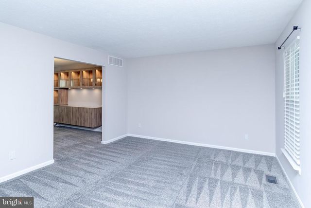 9721 HICKORYHURST DR, Nottingham, MD 21236