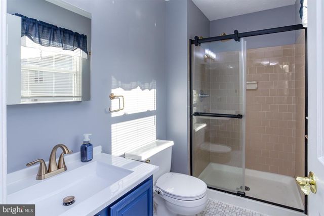 9721 HICKORYHURST DR, Nottingham, MD 21236