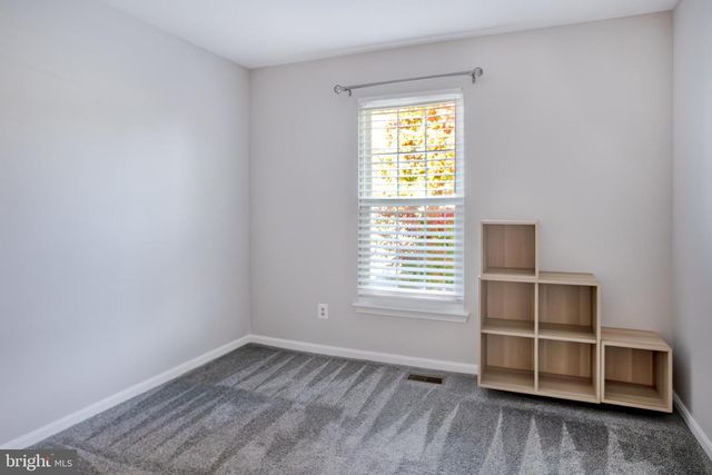 9721 HICKORYHURST DR, Nottingham, MD 21236