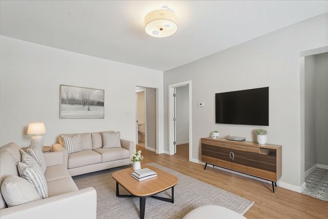 8952 S Aberdeen Street, Chicago, IL 60620