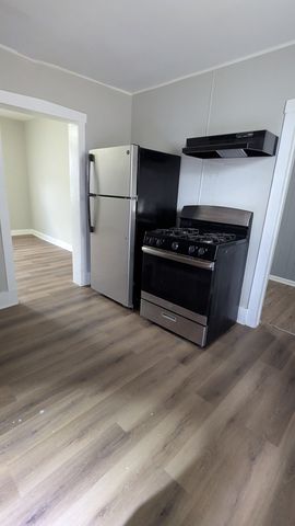 8952 S Aberdeen Street, Chicago, IL 60620