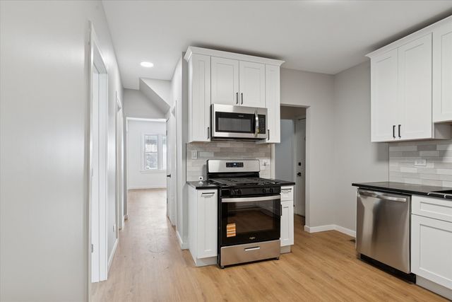 8952 S Aberdeen Street, Chicago, IL 60620