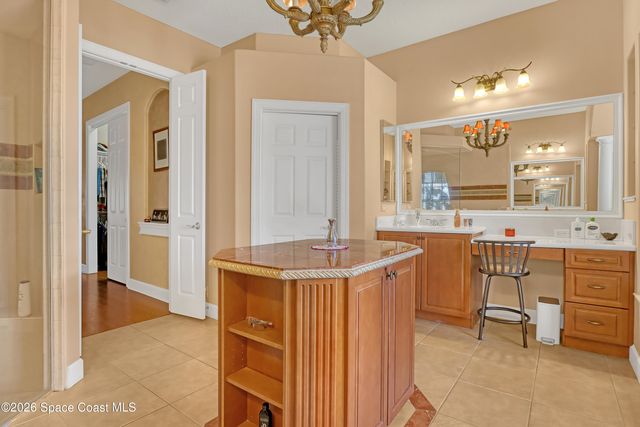 8252 Old Tramway Drive, Melbourne, FL 32940