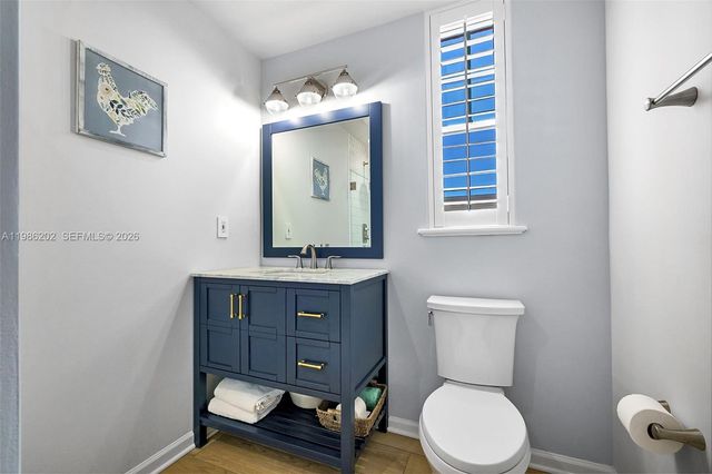 2870 Pine Tree Dr 3, Miami Beach, FL 33140