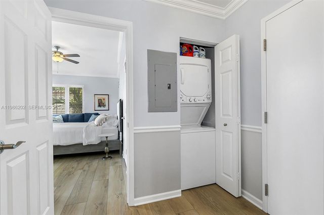 2870 Pine Tree Dr 3, Miami Beach, FL 33140