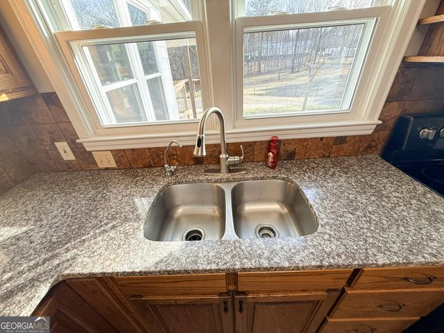 2973 River Road, Elberton, GA 30635