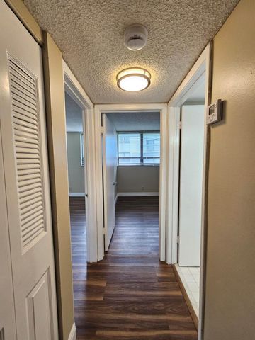 2000 N Congress Avenue 207, West Palm Beach, FL 33401