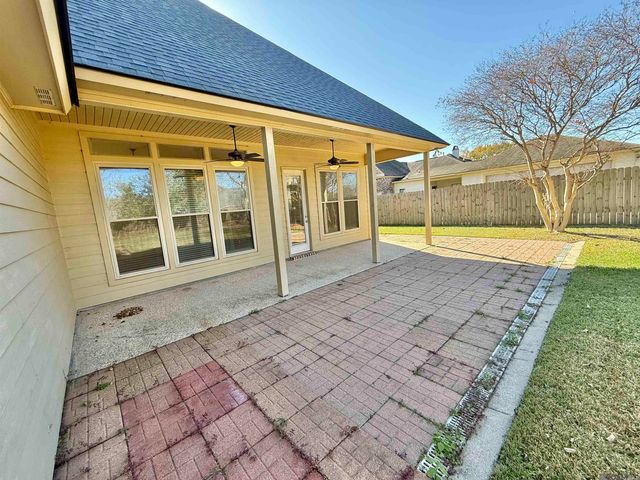 10721 Hillmont Ave, Baton Rouge, LA 70810