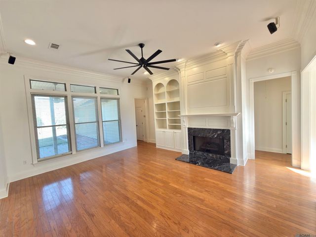 10721 Hillmont Ave, Baton Rouge, LA 70810