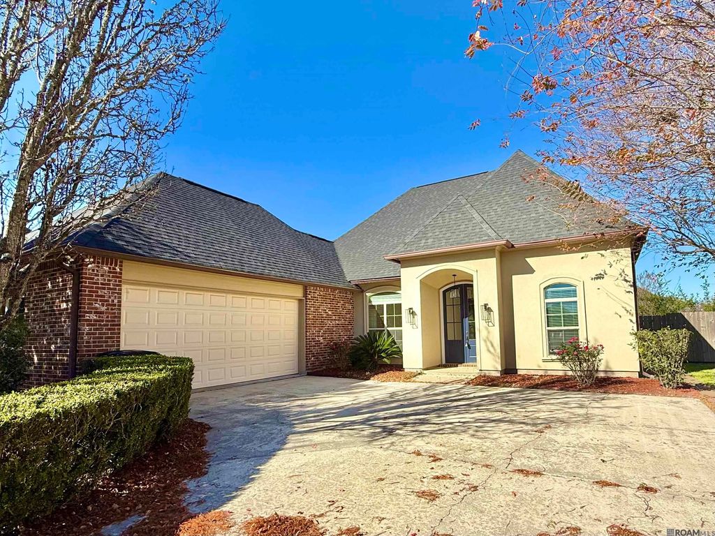 10721 Hillmont Ave, Baton Rouge, LA 70810