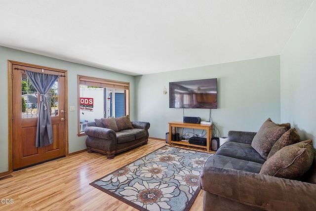 1609 Leonard Road, Grants Pass, OR 97527