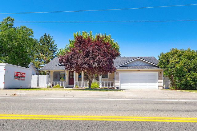 1609 Leonard Road, Grants Pass, OR 97527