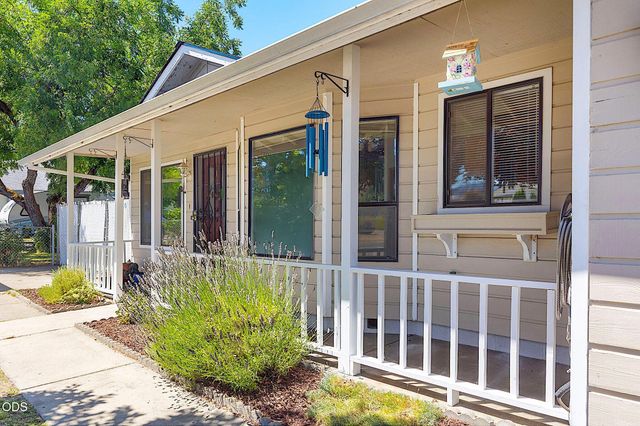 1609 Leonard Road, Grants Pass, OR 97527