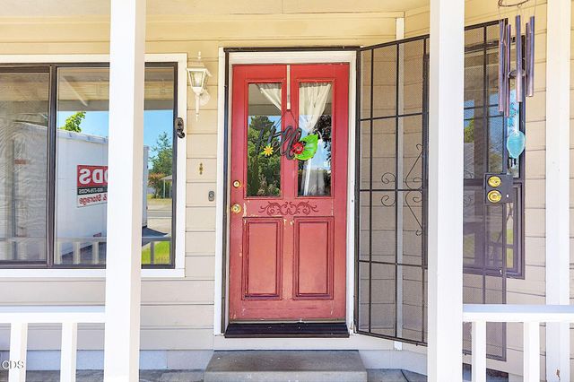 1609 Leonard Road, Grants Pass, OR 97527
