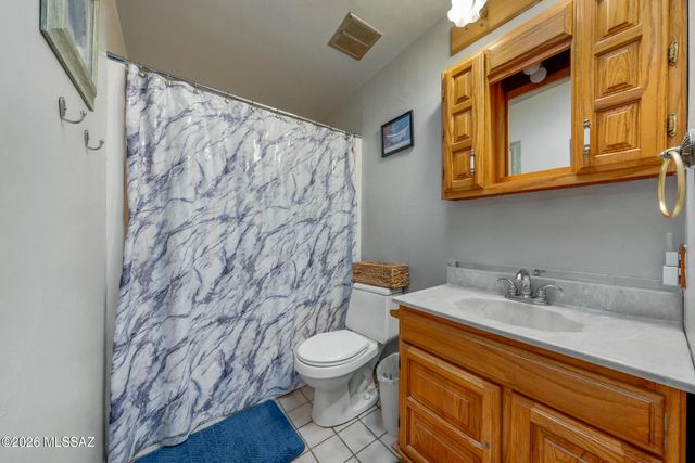 7800 E Joshua Place, Tucson, AZ 85730