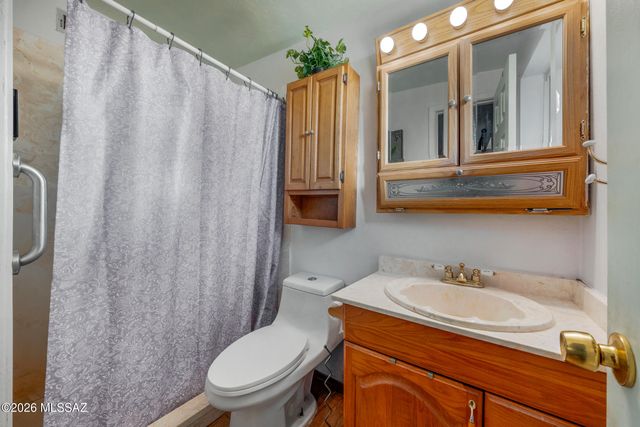 7800 E Joshua Place, Tucson, AZ 85730
