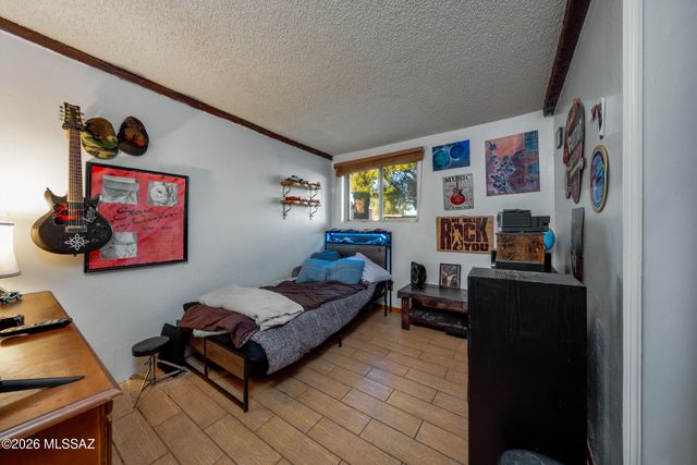 7800 E Joshua Place, Tucson, AZ 85730
